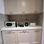 Charmandview شقة *