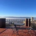 Charmandview - Vista Unica Su Basilica Di Santa Chiara Con Terrazza Panoramica Esclusiva Nel Centro Storico Apartman *
