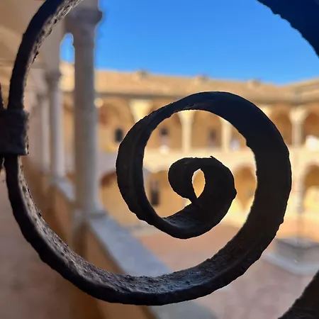 Charmandview Apartment