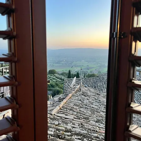 Charmandview - Vista Unica Su Basilica Di Santa Chiara Con Terrazza Panoramica Esclusiva Nel Centro Storico *